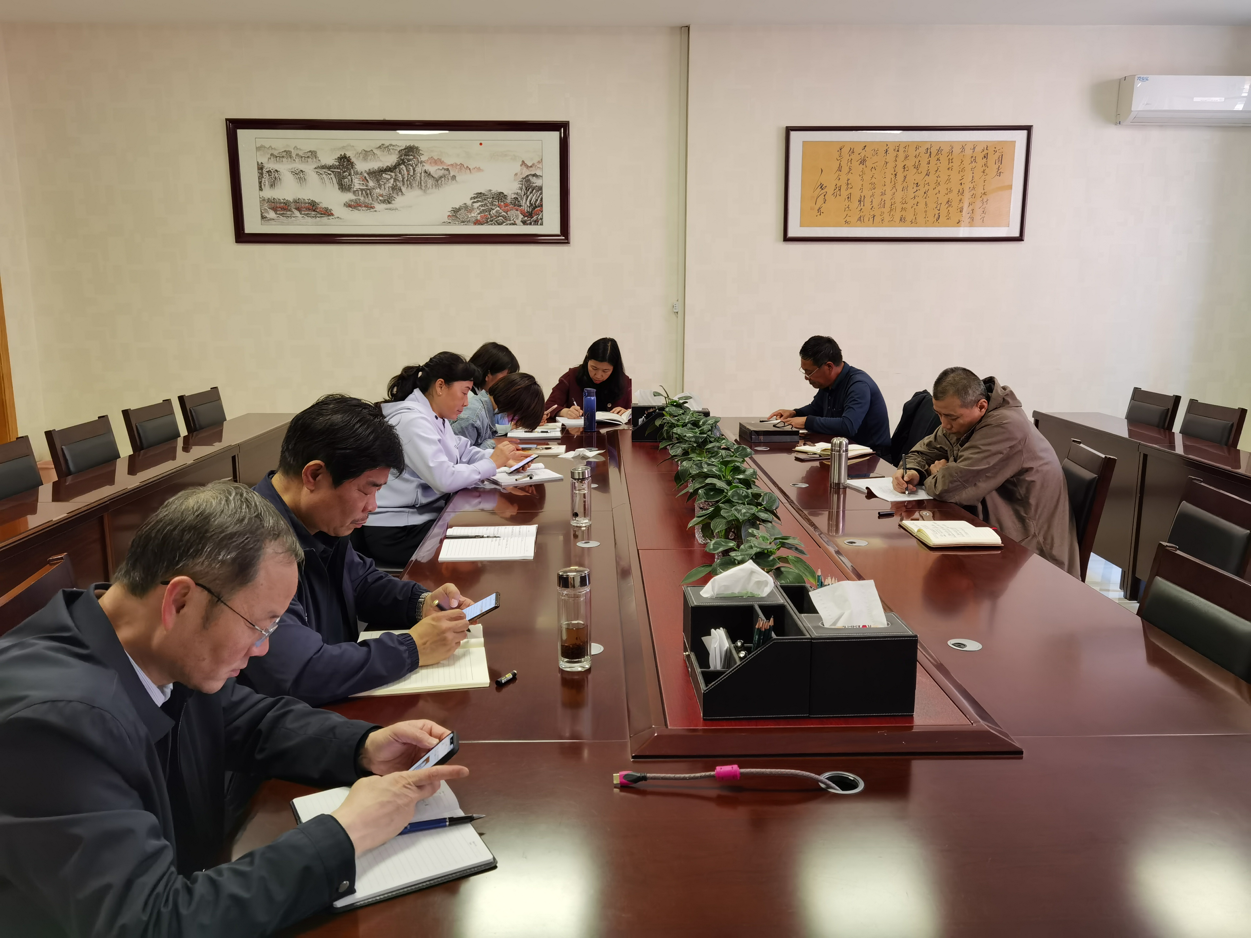 949197f0407f4c67b396d944d68546a7.jpg 949197f0407f4c67b396d944d68546a7.jpg