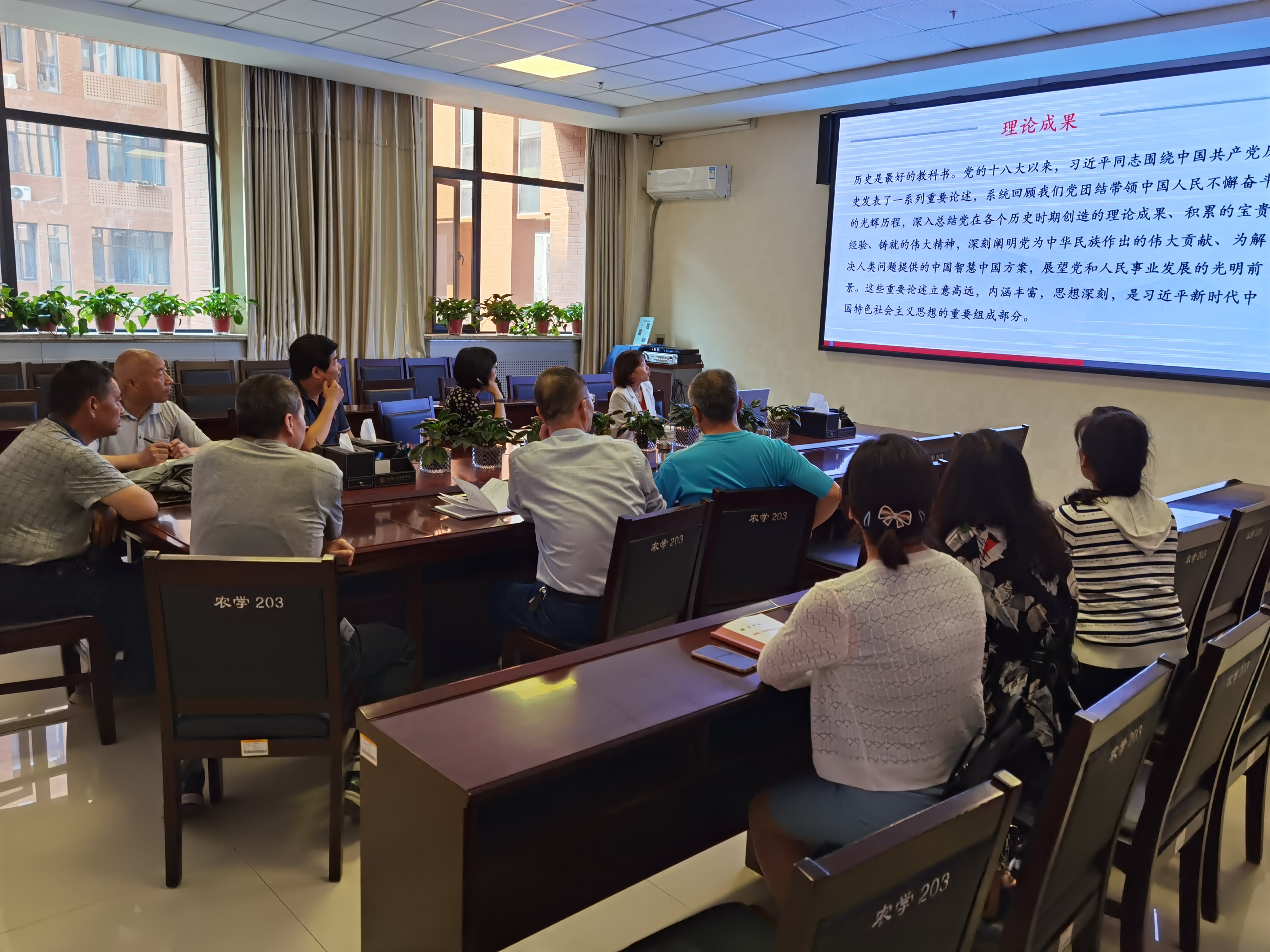 f6e961146aea43c4b605680c608ec8b1.jpg f6e961146aea43c4b605680c608ec8b1.jpg