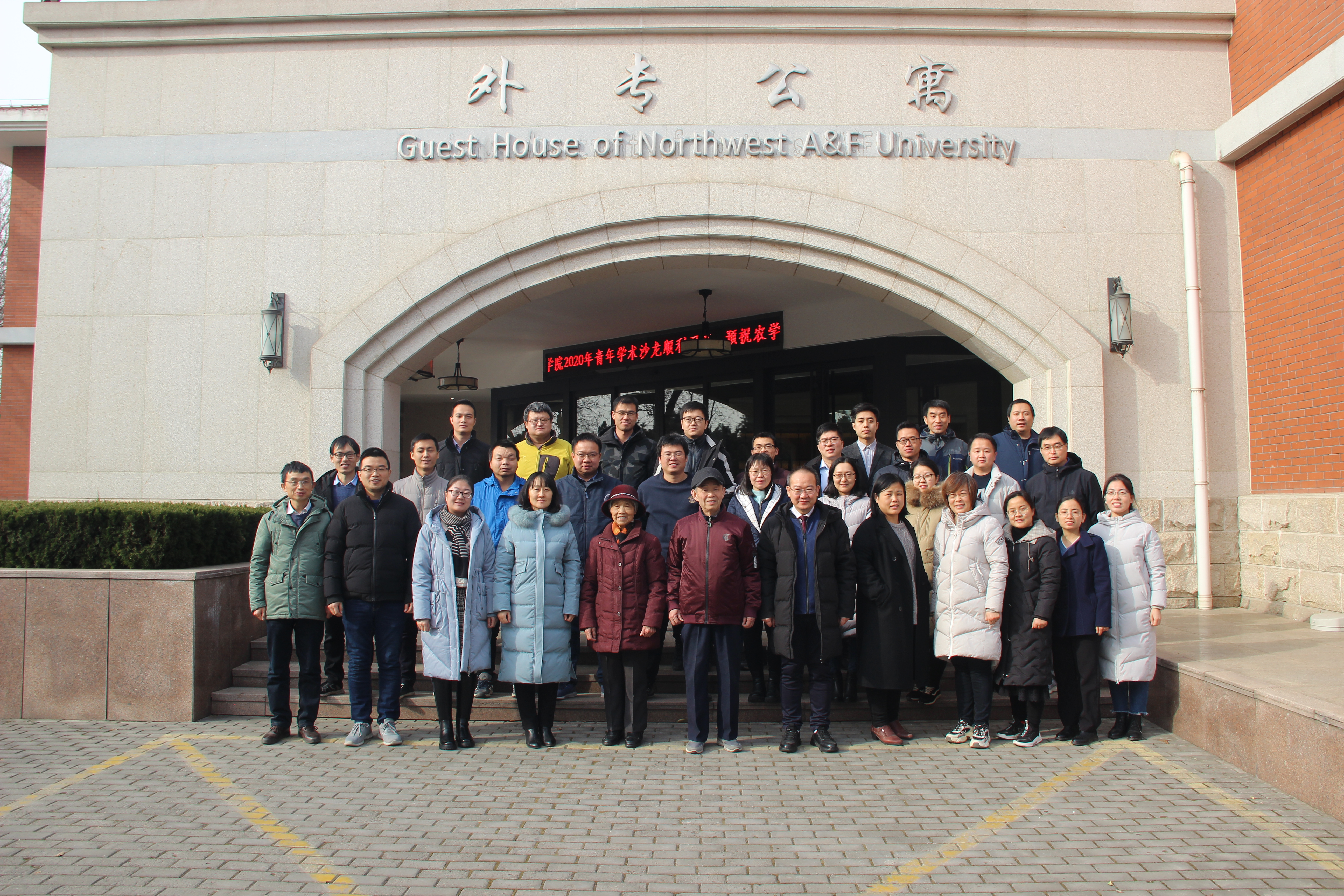 a89b5e8428a144b2897bf4853fa186d8.jpg a89b5e8428a144b2897bf4853fa186d8.jpg