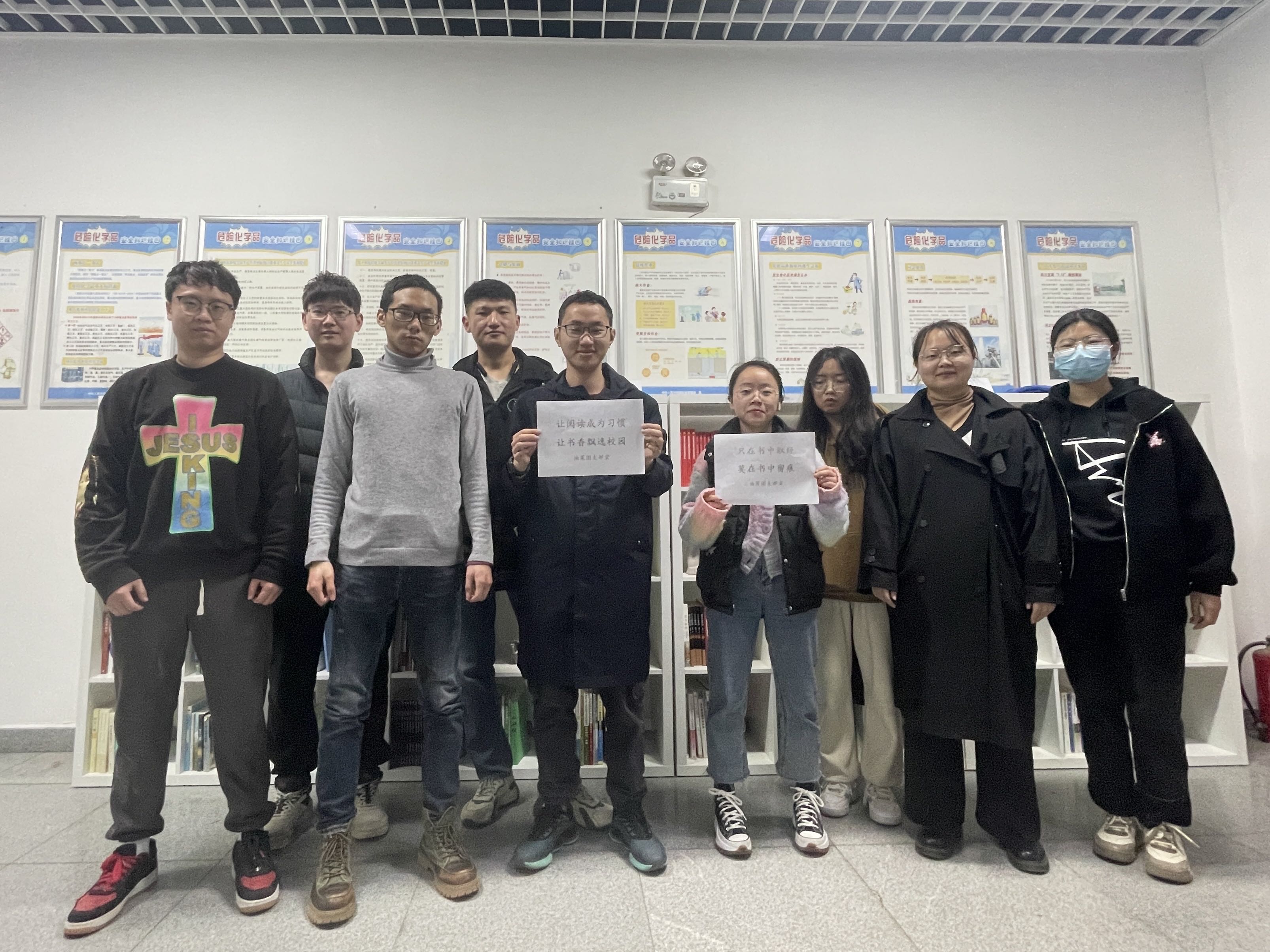 0dc113e652da48f89bdba8797cfc424c.jpg 0dc113e652da48f89bdba8797cfc424c.jpg