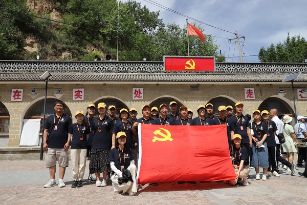 8f76ff4310ed400e9963686b505eedc2.jpg 2-上网.jpg